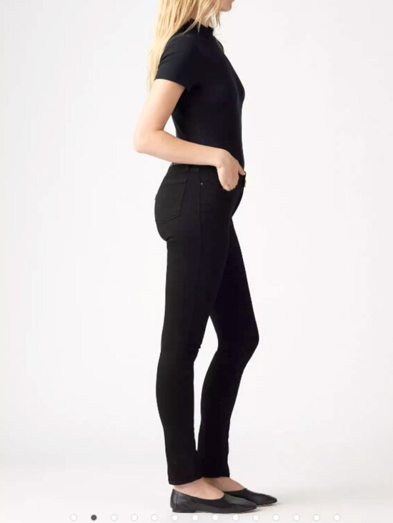 Levi's Denim - EUC! Levi's 311 Shaping Skinny Jeans Black Size 31/32